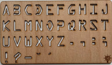 Naloži sliko v galerijo, Lesena šablona (abeceda, 3 pisave)
